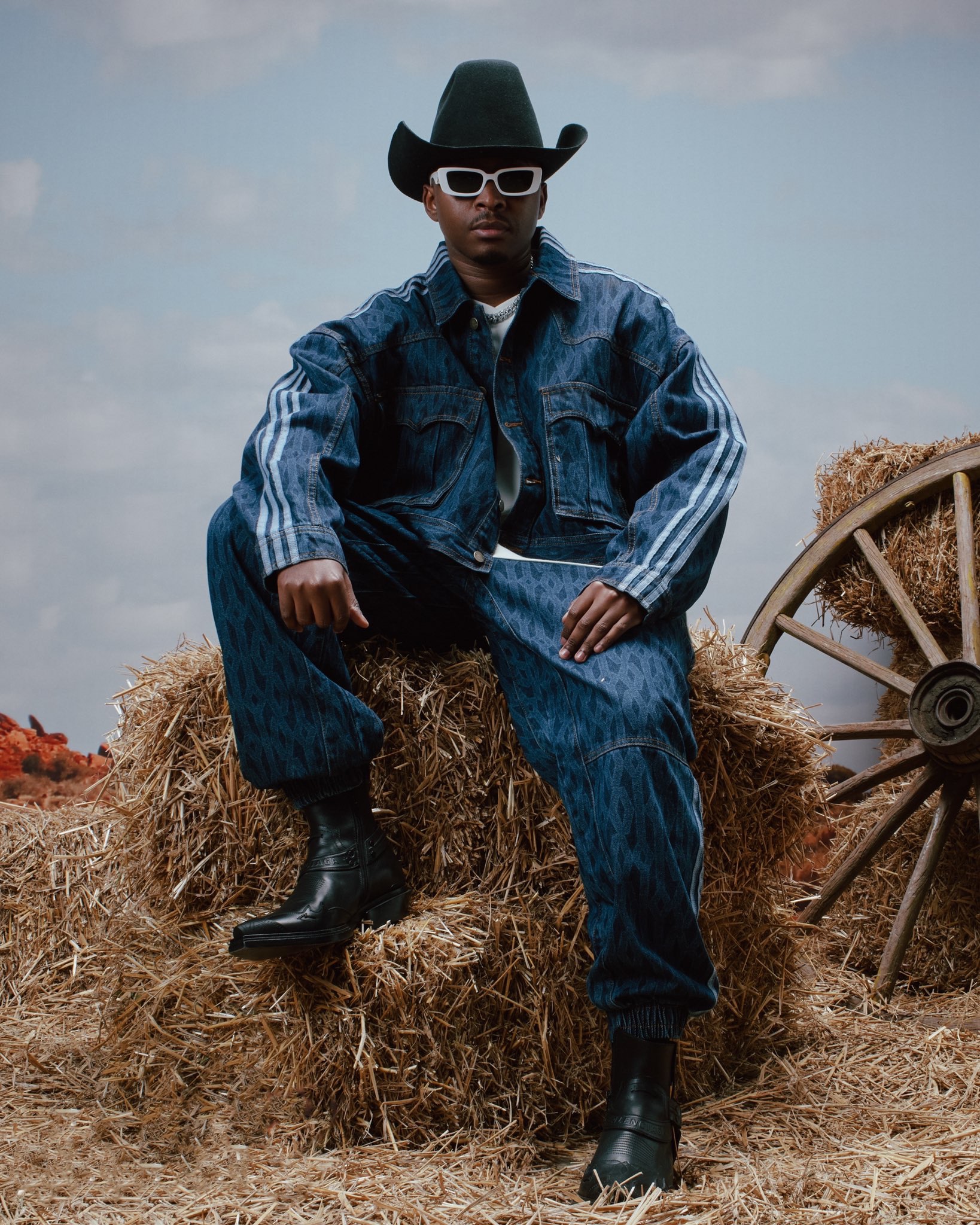 VALLAD Ryde Romance ビーニー io VALLAD ビーニー IO着用